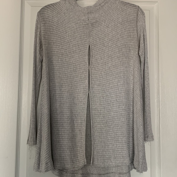 Free people top size small color gray - Picture 3 of 6